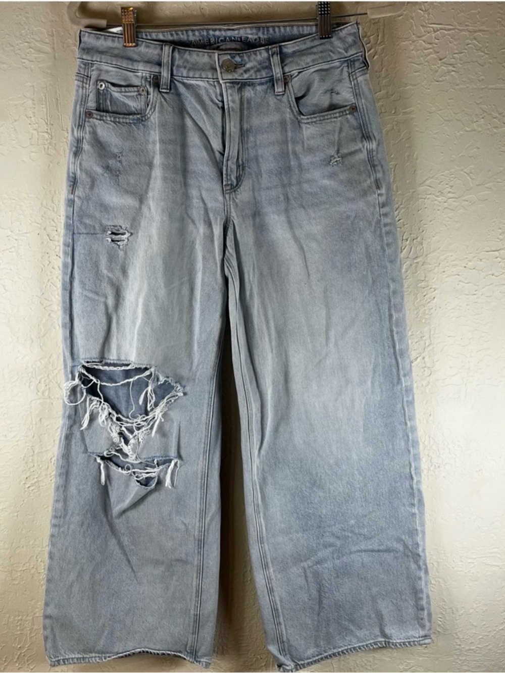 American Eagle Outfitters Light Blue Wide Leg Distressed Jeans - Picture 2 of 8